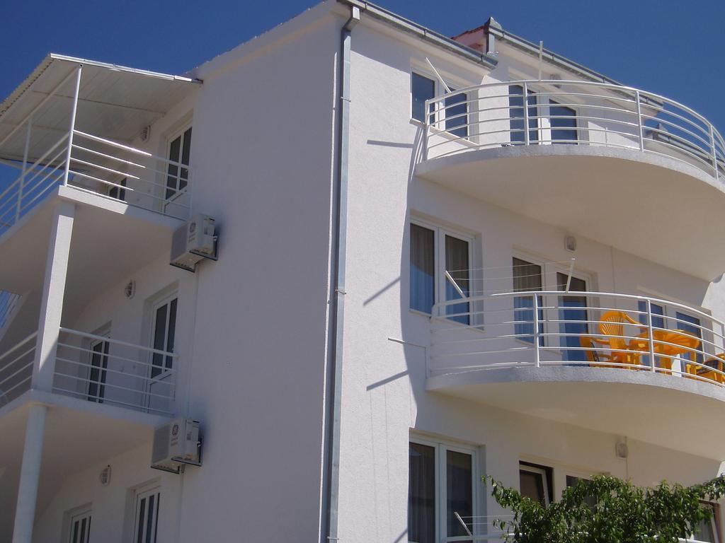 Apartments Niko Trogir Luaran gambar